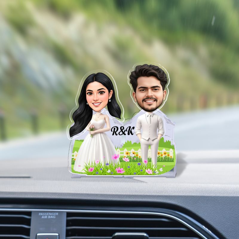 Personalized Couple Bobblehead Caricature Gift for Husband, Wife, Girlfriend, Boyfriend & Friends Solar Powered Moving Head Couple Gift for Birthday (Wedding Couple)